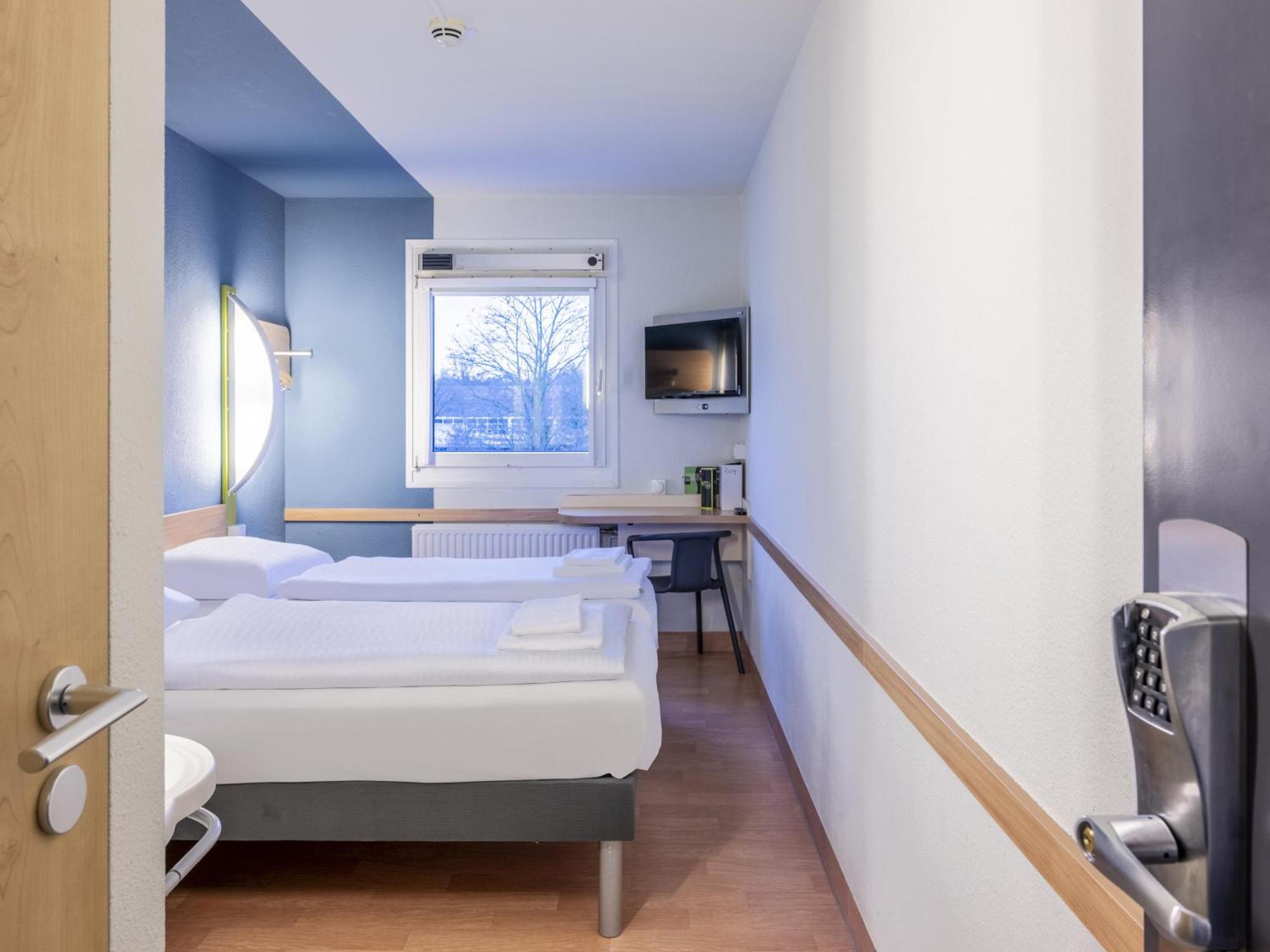 B&B Hotel Kassel-Lohfelden Exteriör bild