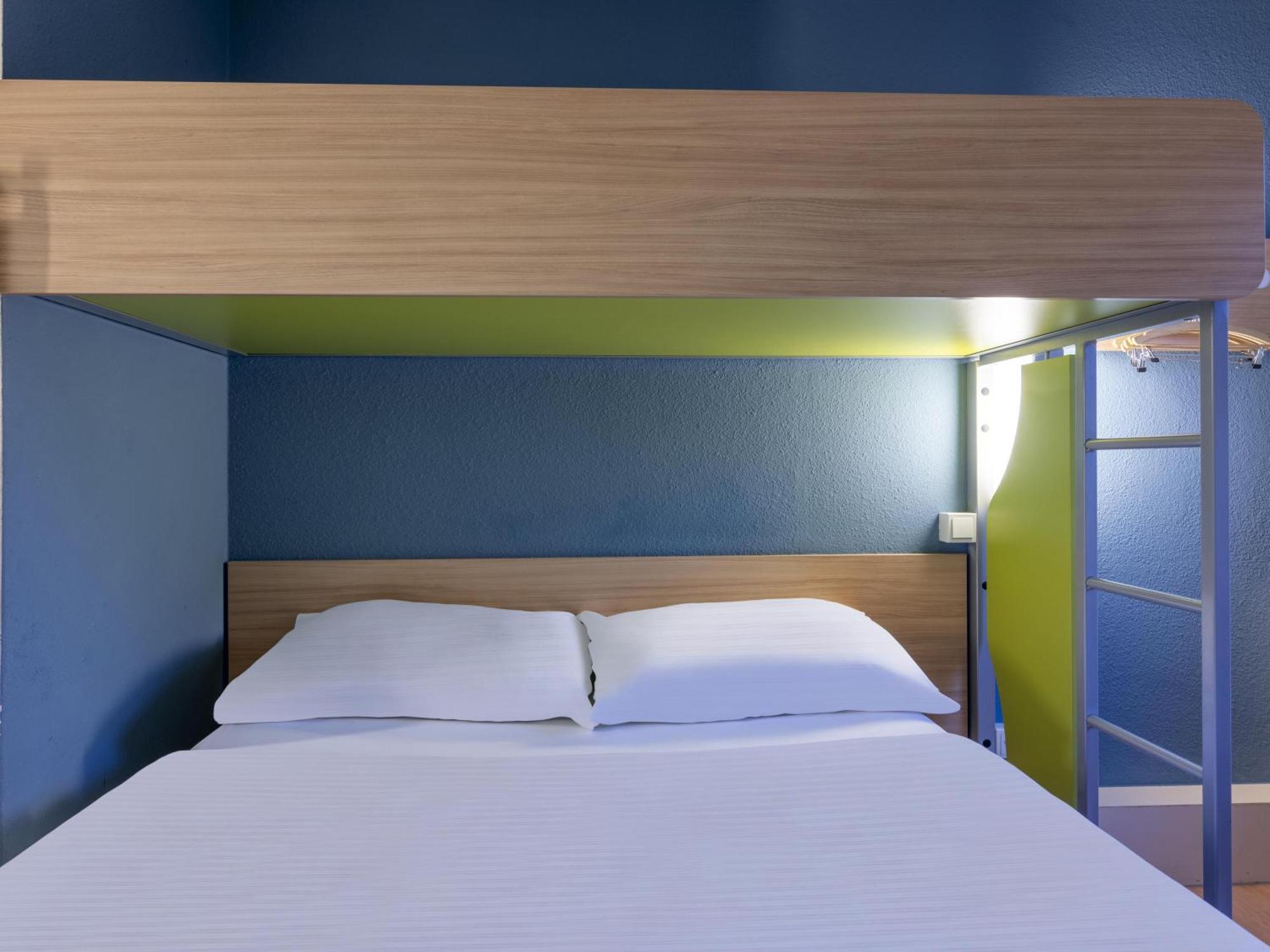 B&B Hotel Kassel-Lohfelden Exteriör bild